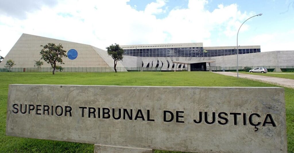 STJ julgará se quitação de multa é requisito para progressão de regime   Migalhas