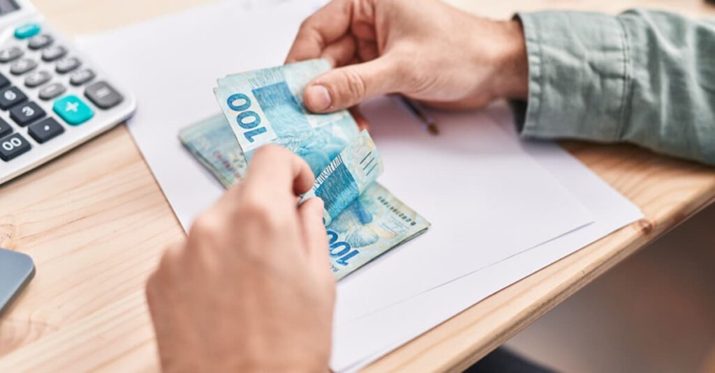 Funcionários do BB questionam na Justiça incidência de IR sobre PLR Migalhas