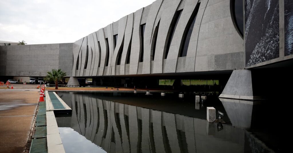 STJ discute se citação por oficial é pré requisito para arresto online   Migalhas