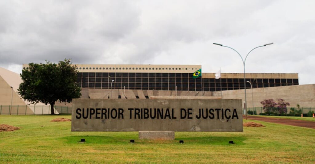 STJ julga legitimidade de sócio para propor ação por danos à sociedade   Migalhas