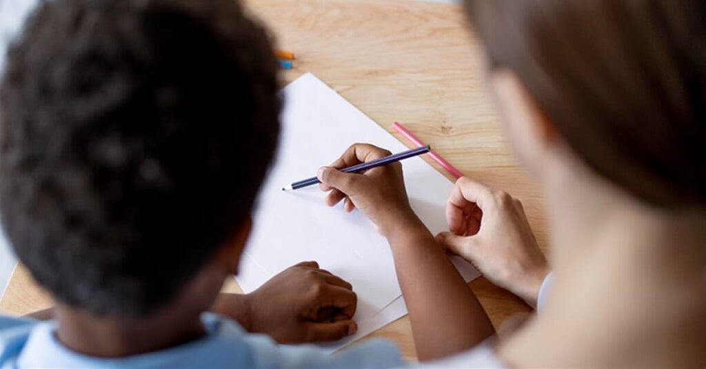 TJ/SP condena pais por ensino domiciliar e ausência de vacinas    Migalhas